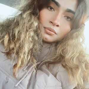 Meet your Posher, Yadira samahi